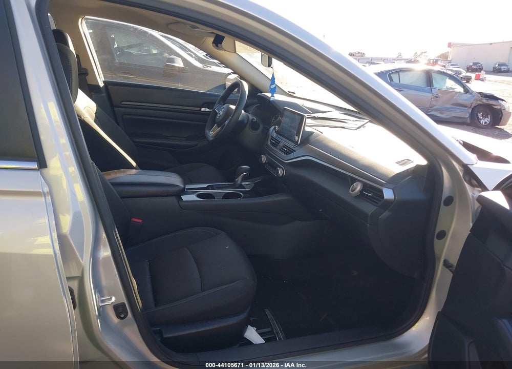 2024 NISSAN ALTIMA SV FWD VIN: 1N4BL4DVXRN325600