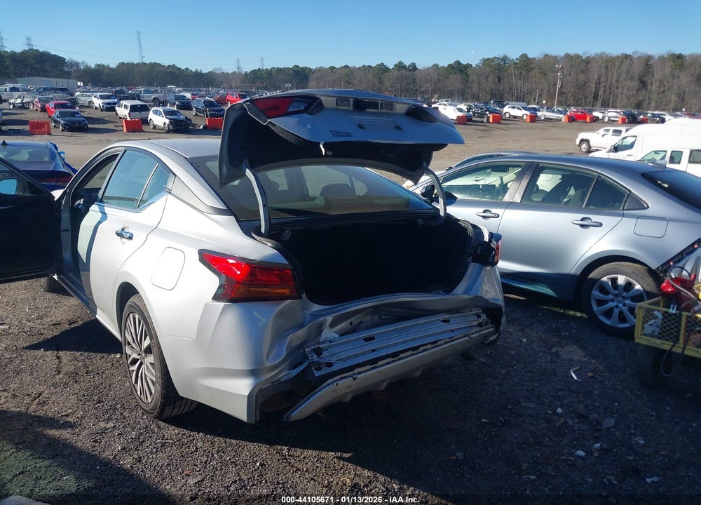 2024 NISSAN ALTIMA SV FWD VIN: 1N4BL4DVXRN325600