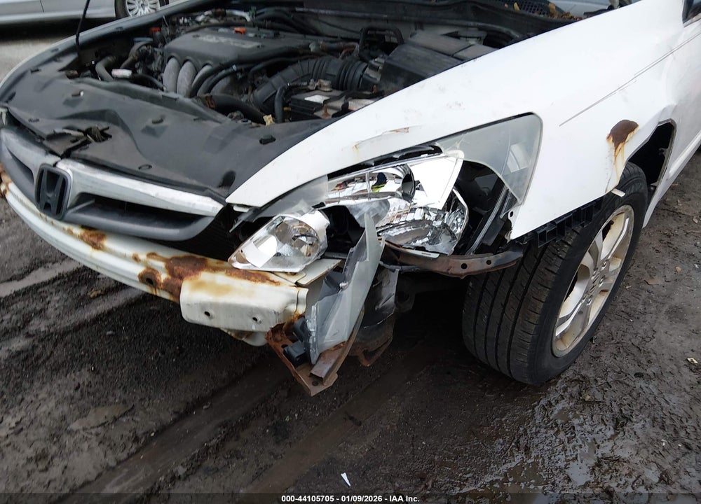 2007 HONDA ACCORD 2.4 EX VIN: 1HGCM56717A078473
