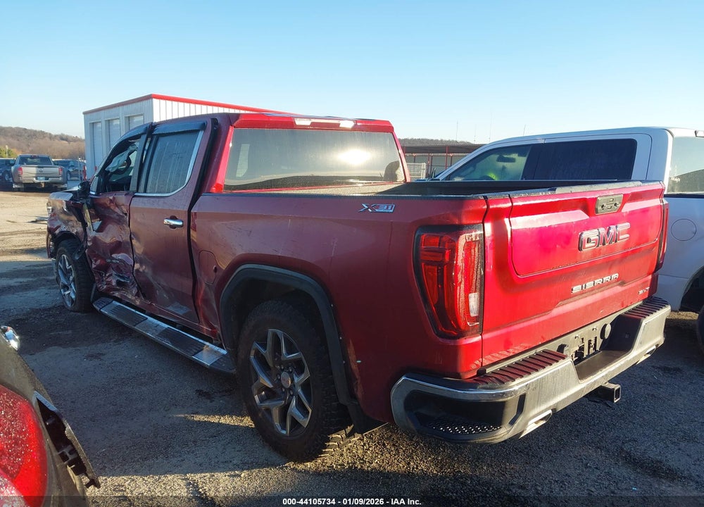 2022 GMC SIERRA 1500 4WD  SHORT BOX SLT VIN: 3GTUUDED8NG618565
