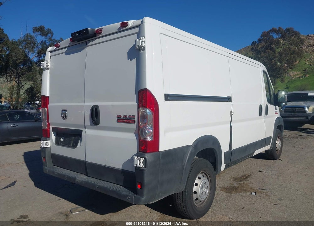 2018 RAM PROMASTER 1500 LOW ROOF 136 WB VIN: 3C6TRVAG4JE120945