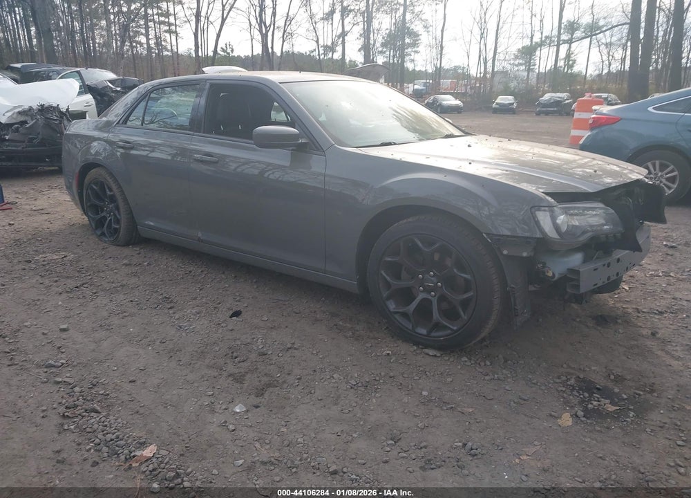 2019 CHRYSLER 300 300S VIN: 2C3CCABG0KH515720