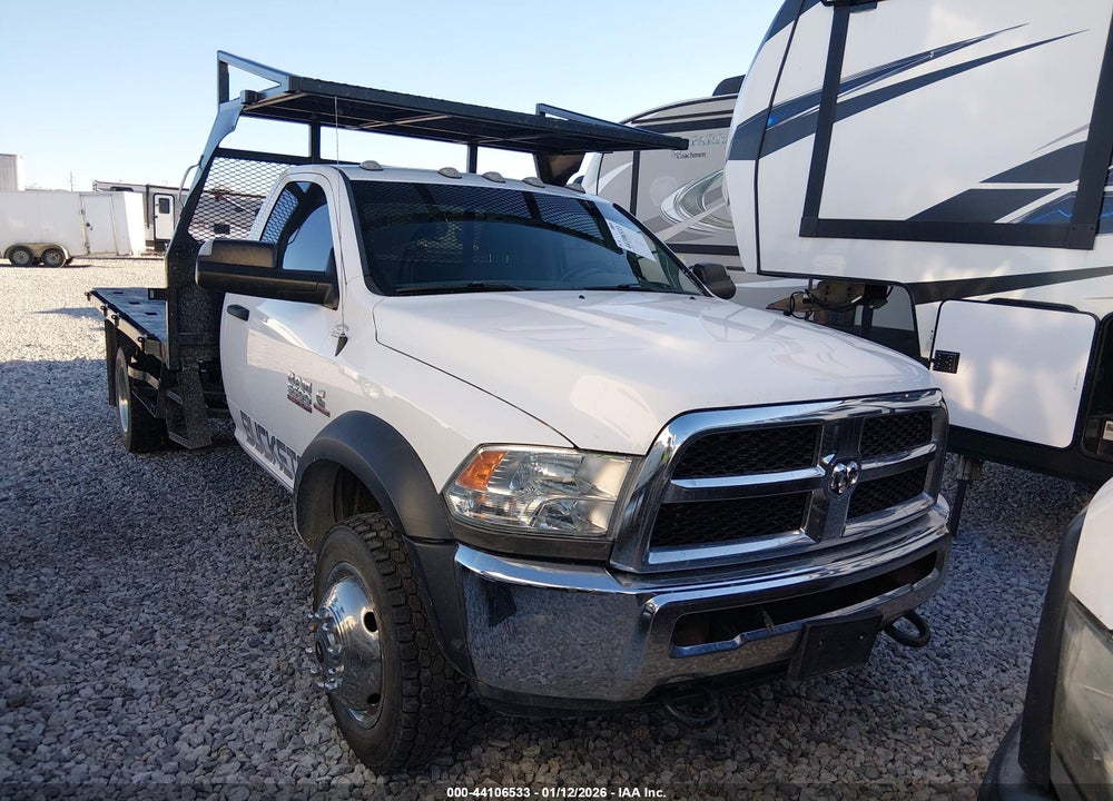 2018 RAM 5500 CHASSIS TRADESMAN/SLT VIN: 3C7WRNBL6JG221526