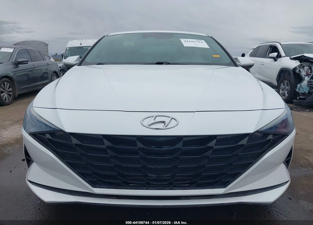 2021 HYUNDAI ELANTRA SEL VIN: 5NPLM4AG4MH001004