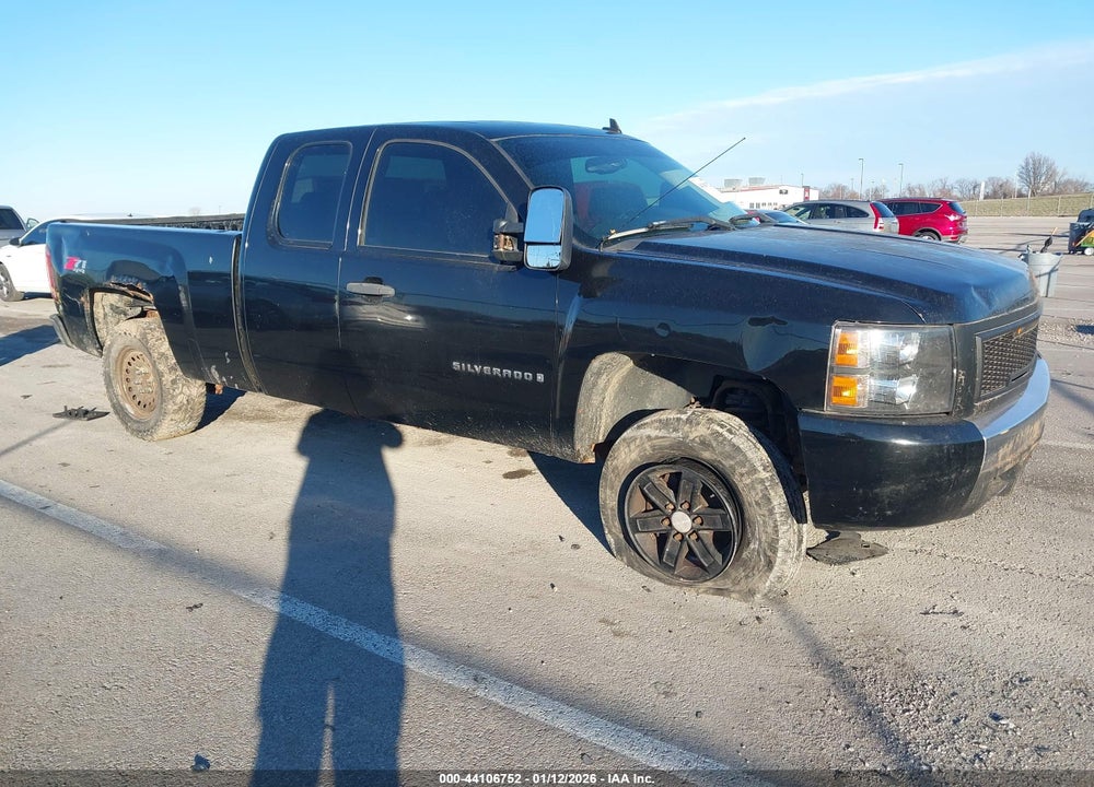 2008 CHEVROLET SILVERADO 1500 LT1 VIN: 2GCEK190981251124