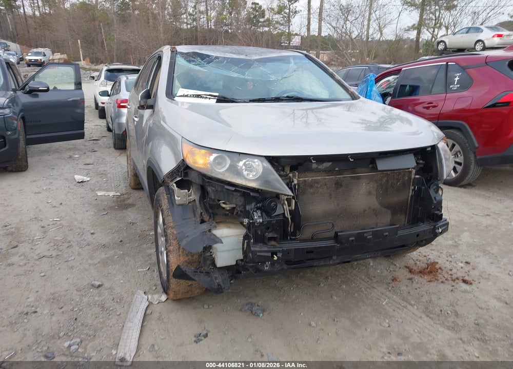 2012 KIA SORENTO LX VIN: 5XYKT3A17CG279907