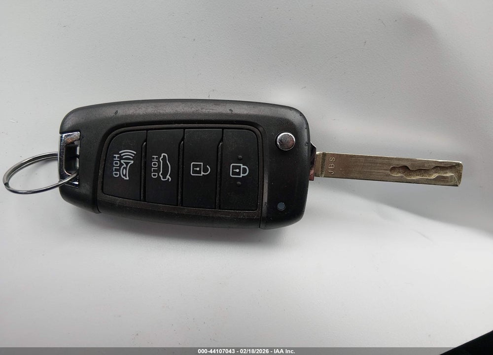 2022 HYUNDAI ELANTRA SE VIN: KMHLL4AG4NU345082