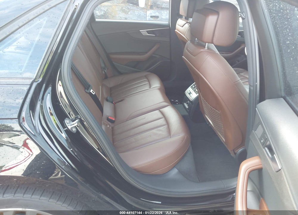2017 AUDI A4 2.0T SEASON OF  PREMIUM VIN: WAUDNAF48HN041393