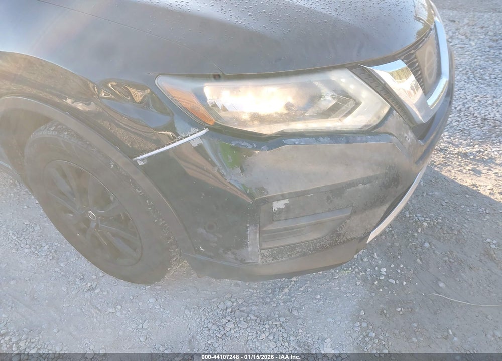 2017 NISSAN ROGUE SV VIN: 5N1AT2MT0HC830902