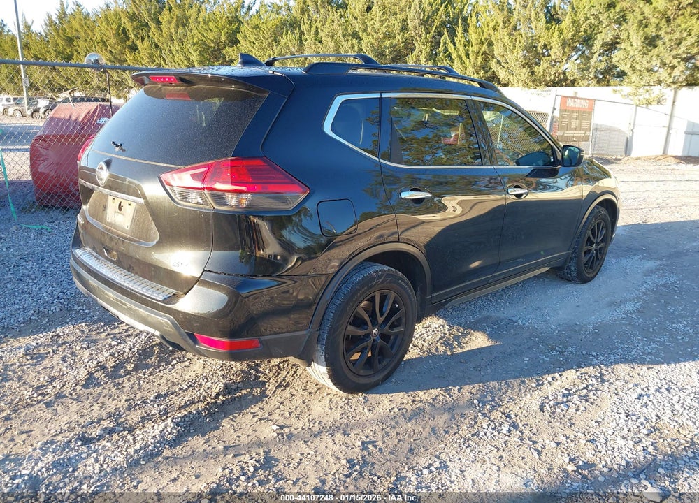 2017 NISSAN ROGUE SV VIN: 5N1AT2MT0HC830902