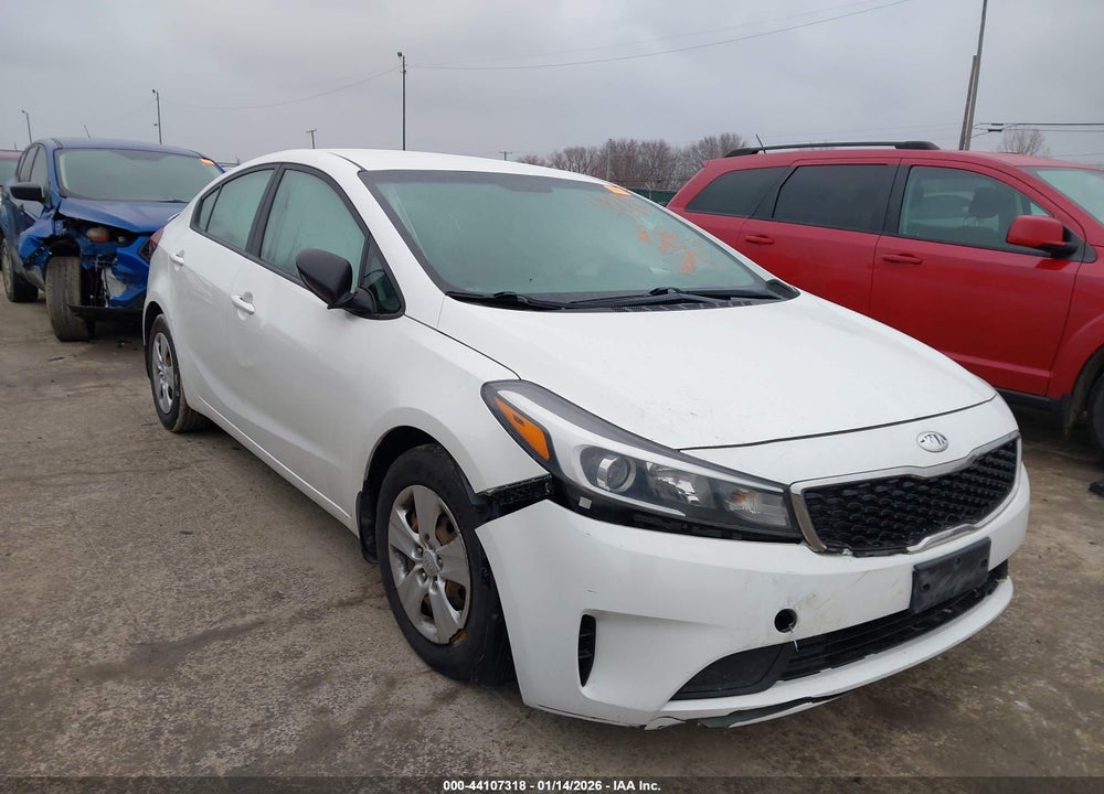 2018 KIA FORTE LX VIN: 3KPFL4A75JE219260