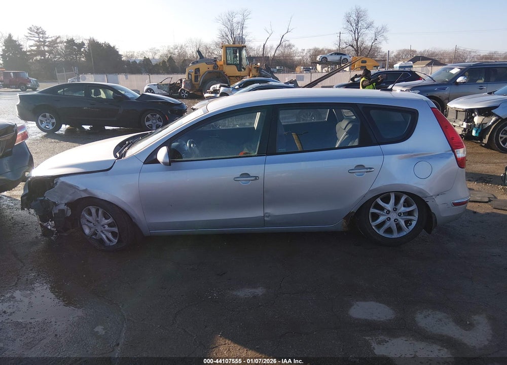 2009 HYUNDAI ELANTRA TOURING VIN: KMHDC86E89U046171