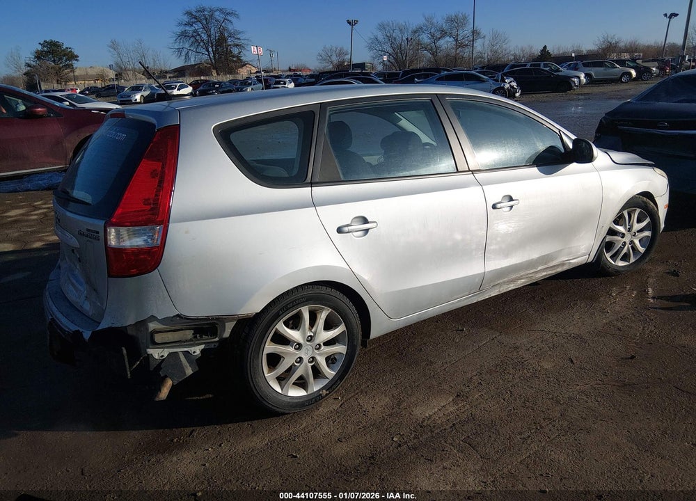 2009 HYUNDAI ELANTRA TOURING VIN: KMHDC86E89U046171