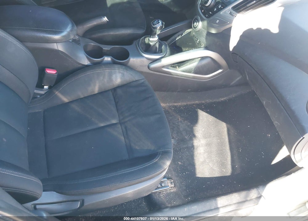 2013 HYUNDAI VELOSTER MIX VIN: KMHTC6AD5DU131668
