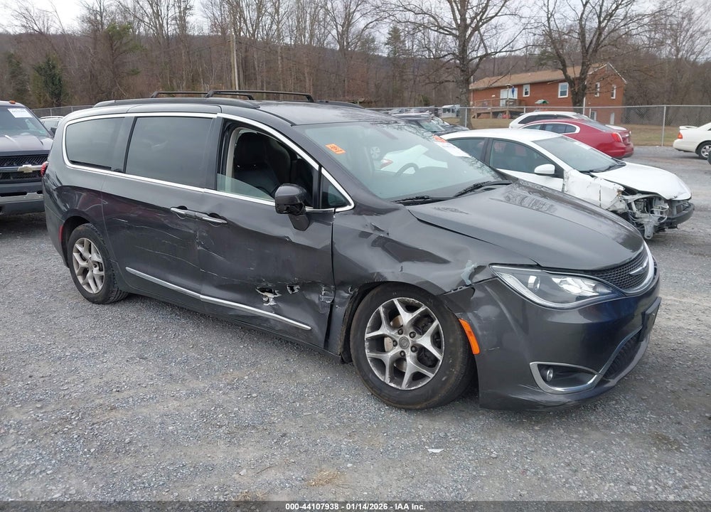 2017 CHRYSLER PACIFICA TOURING-L VIN: 2C4RC1BG4HR729442