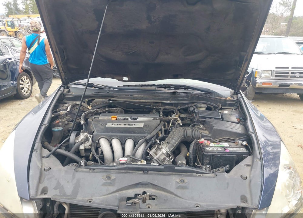 2007 HONDA ACCORD 2.4 EX VIN: JHMCM56787C003903