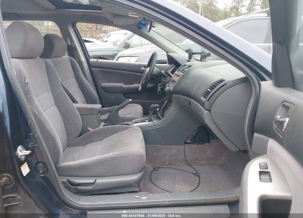 2007 HONDA ACCORD 2.4 EX VIN: JHMCM56787C003903