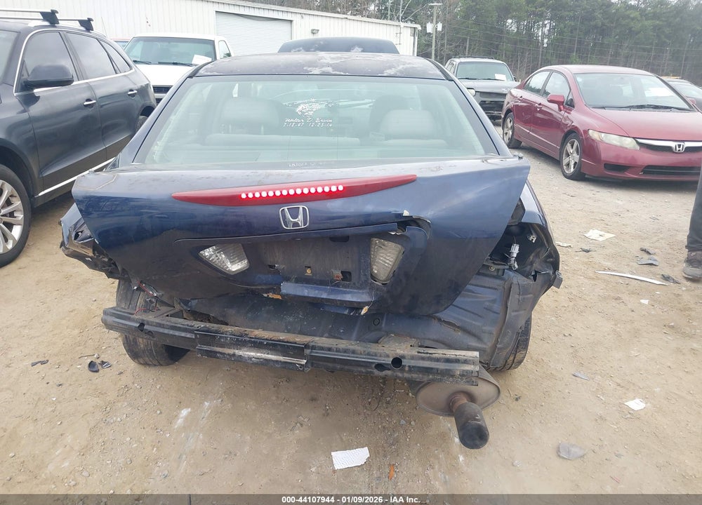 2007 HONDA ACCORD 2.4 EX VIN: JHMCM56787C003903