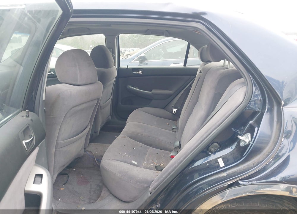 2007 HONDA ACCORD 2.4 EX VIN: JHMCM56787C003903