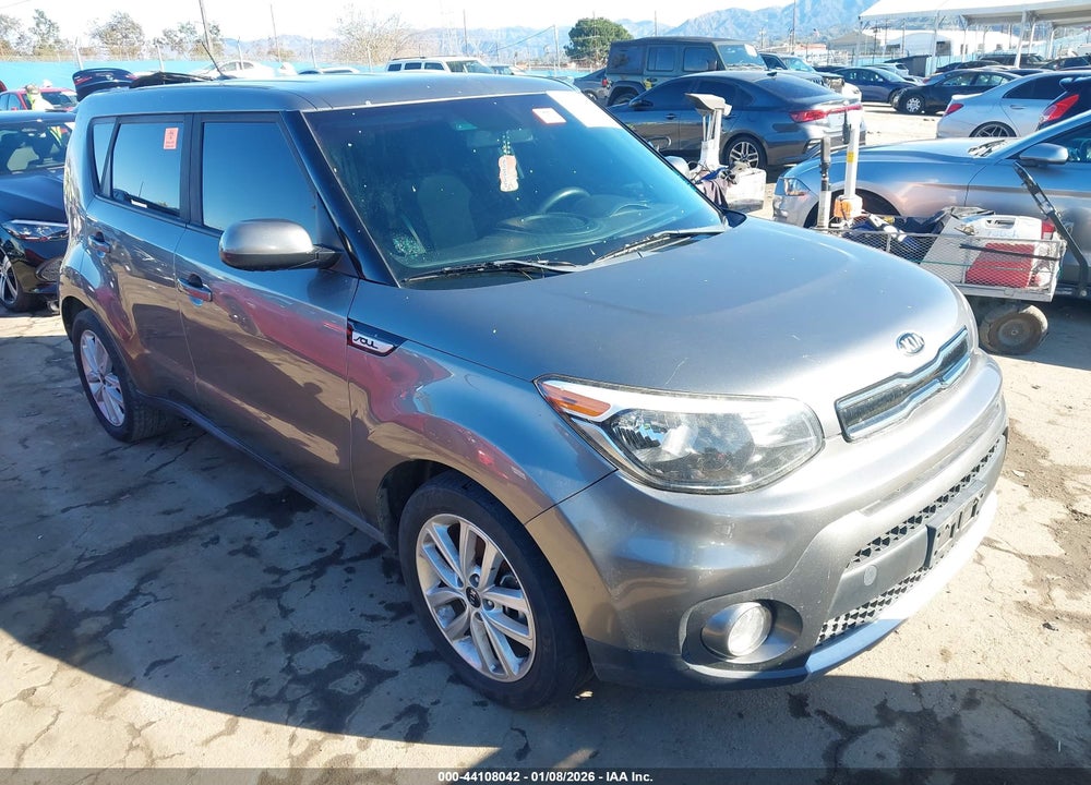 2017 KIA SOUL + VIN: KNDJP3A58H7504469