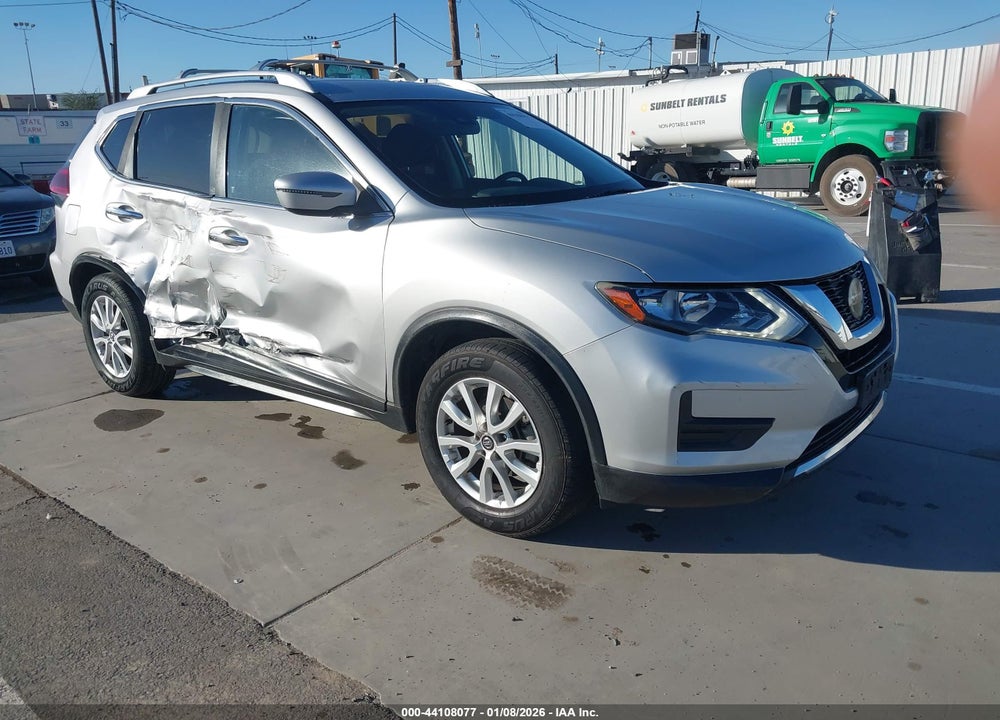 2020 NISSAN ROGUE SV FWD VIN: JN8AT2MT4LW008202