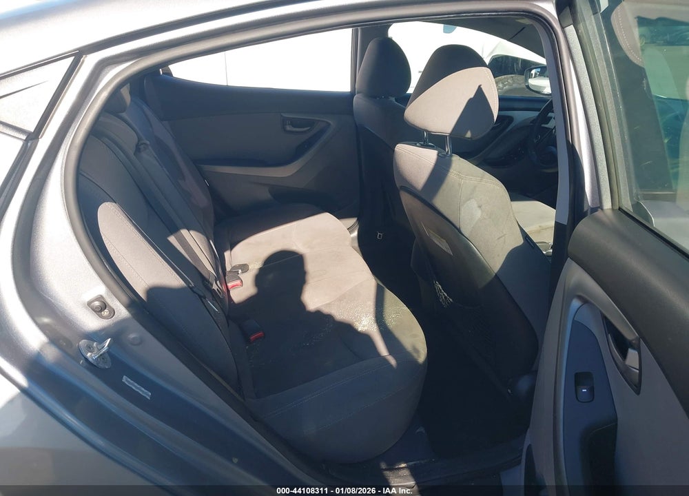 2015 HYUNDAI ELANTRA SE VIN: KMHDH4AE8FU321566