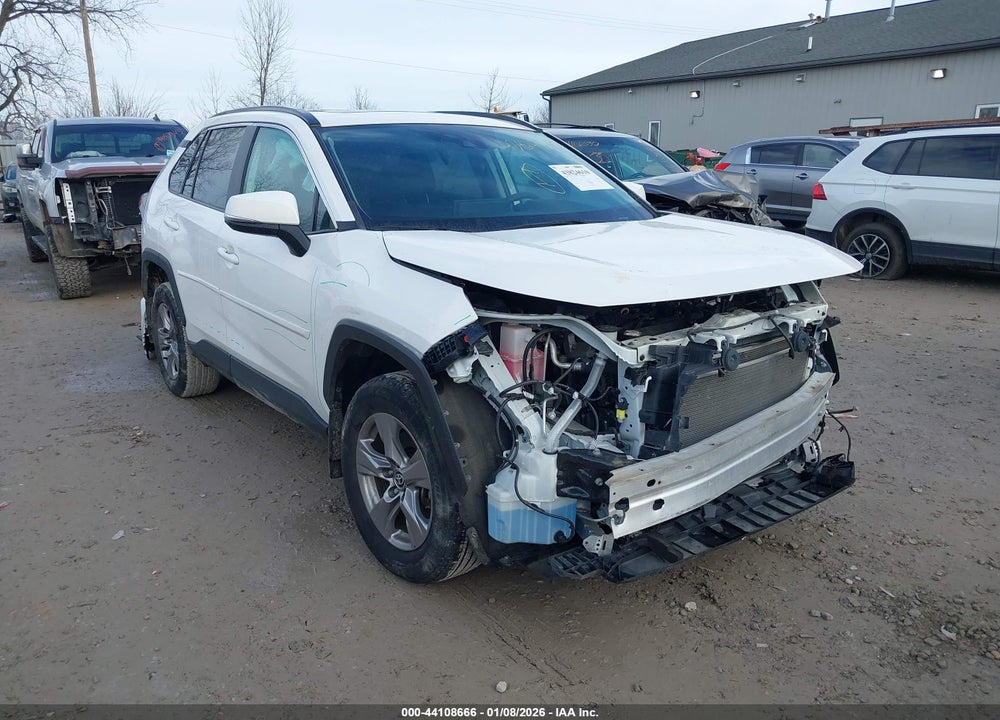 2022 TOYOTA RAV4 XLE VIN: 2T3P1RFV0NW295400