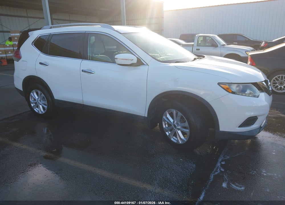 2015 NISSAN ROGUE SV VIN: 5N1AT2MT2FC885364