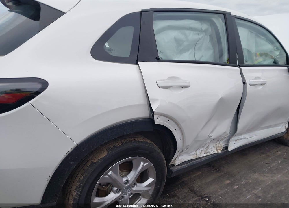 2024 HONDA HR-V AWD LX VIN: 3CZRZ2H30RM760764
