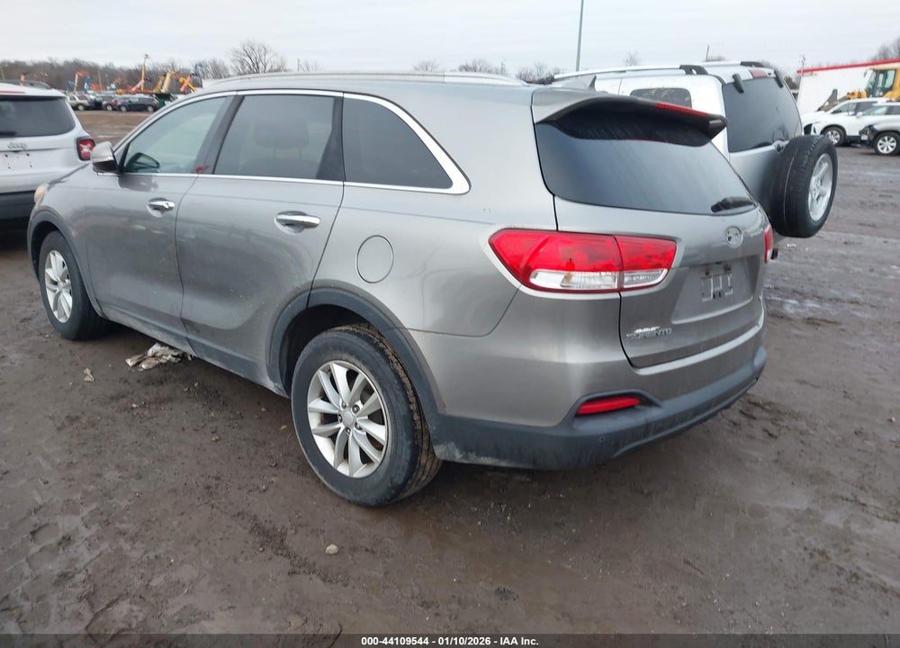 2016 KIA SORENTO 3.3L LX VIN: 5XYPG4A54GG113112