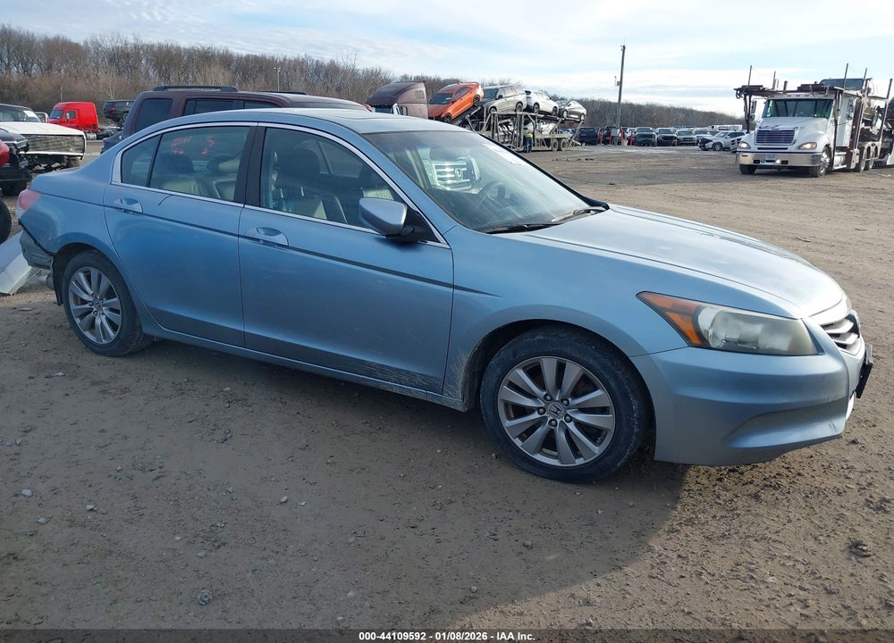 2012 HONDA ACCORD 2.4 EX-L VIN: 1HGCP2F80CA083804