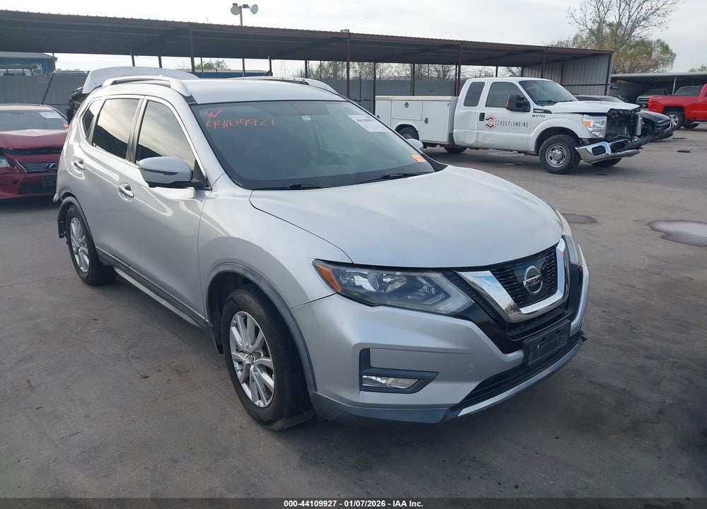 2017 NISSAN ROGUE SV VIN: KNMAT2MT5HP607624