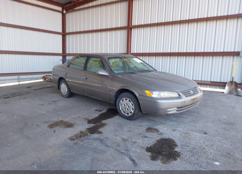 1998 TOYOTA CAMRY LE VIN: 4T1BG22KXWU361179