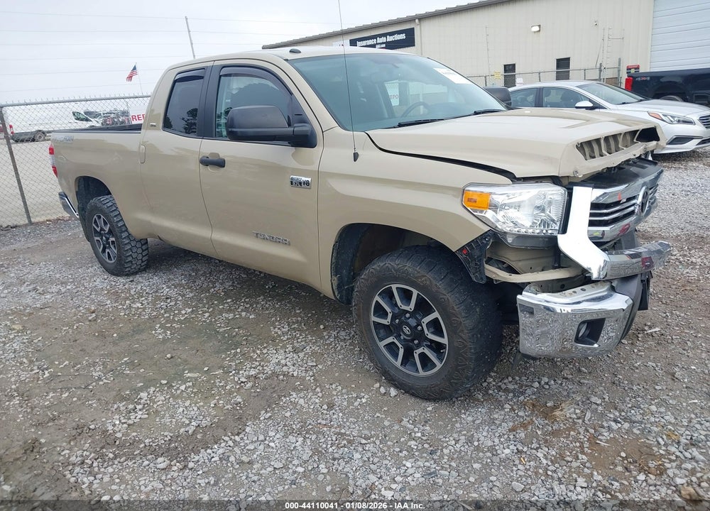 2017 TOYOTA TUNDRA SR5 5.7L V8 VIN: 5TFUW5F16HX603597