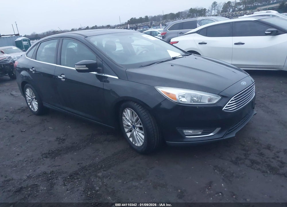 2018 FORD FOCUS TITANIUM VIN: 1FADP3J28JL200516