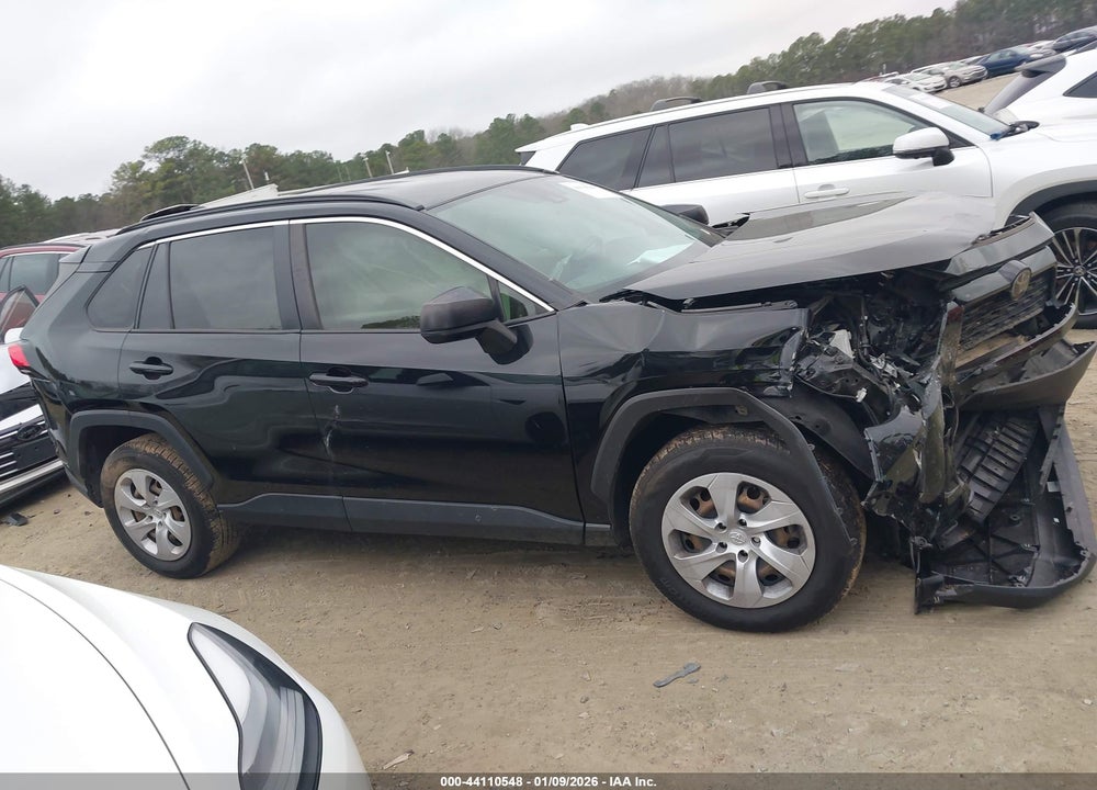 2019 TOYOTA RAV4 LE VIN: JTMH1RFV4KD029987
