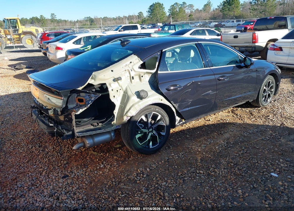 2024 HYUNDAI SONATA SEL VIN: KMHL64JA3RA397720