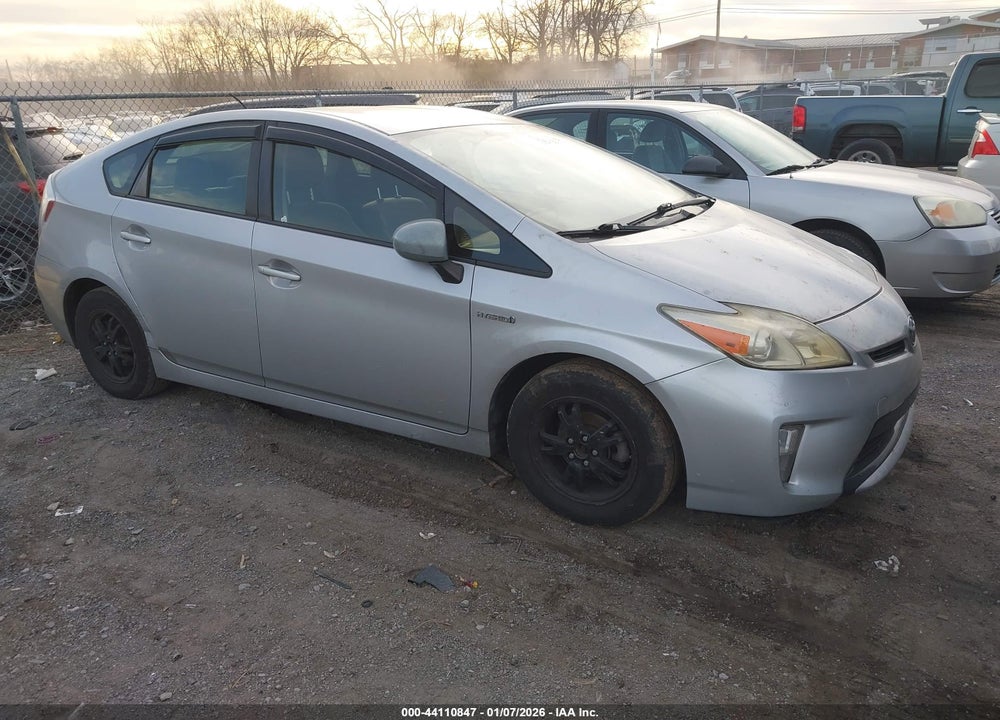 2015 TOYOTA PRIUS THREE VIN: JTDKN3DU1F0395212