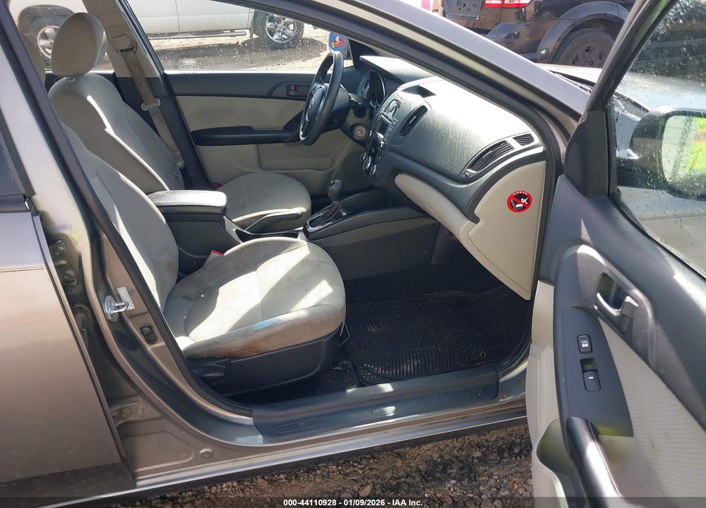 2012 KIA FORTE EX VIN: KNAFU4A21C5595029