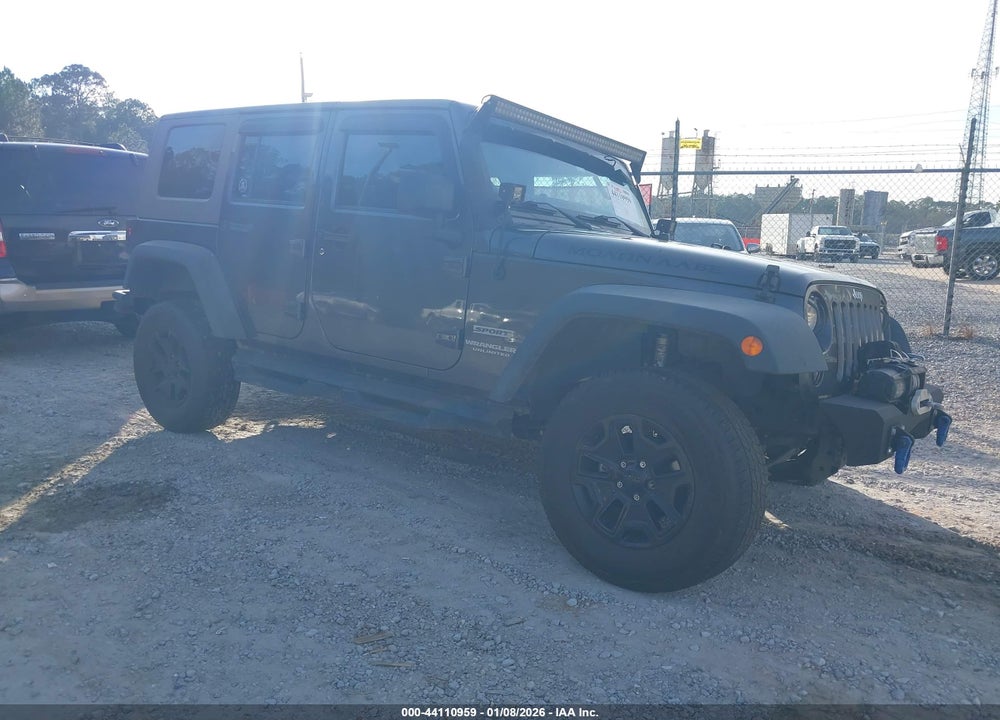 2017 JEEP WRANGLER UNLIMITED SPORT 4X4 VIN: 1C4BJWDG5HL717696