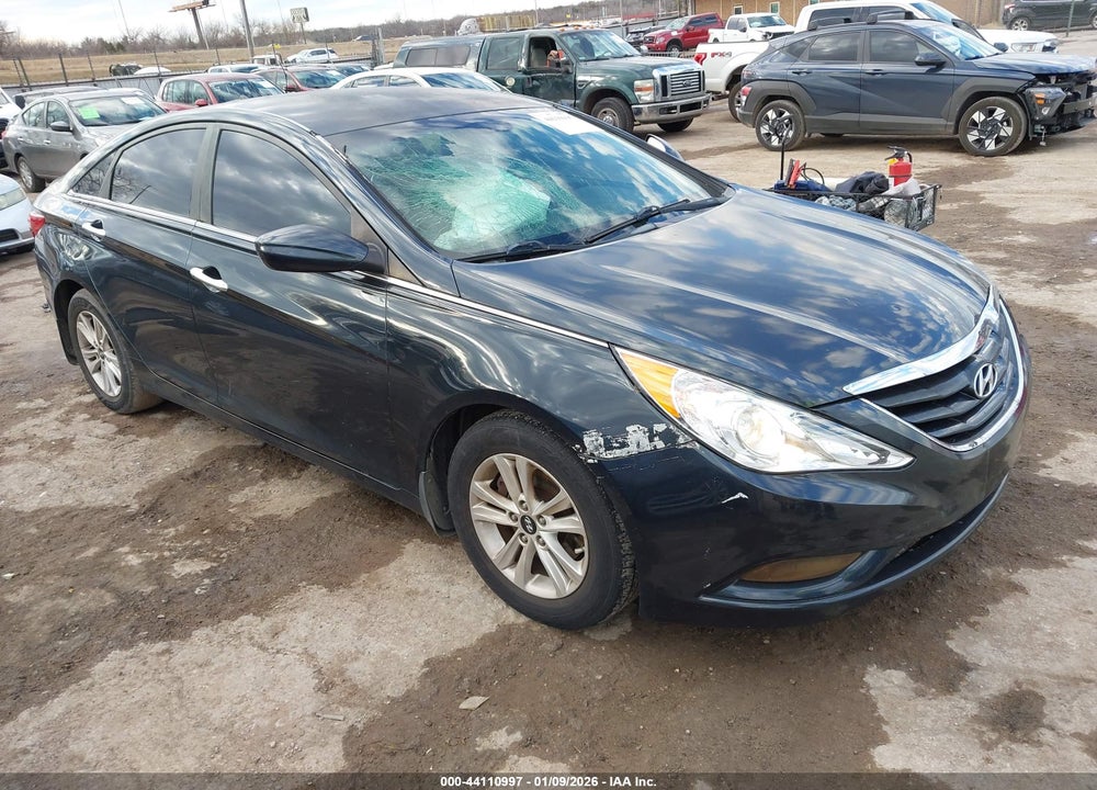 2013 HYUNDAI SONATA GLS VIN: 5NPEB4AC2DH506048