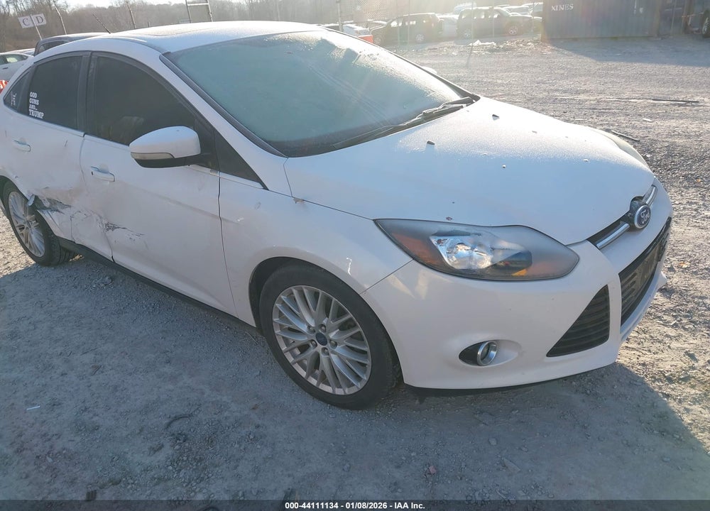 2014 FORD FOCUS TITANIUM VIN: 1FADP3J25EL459308