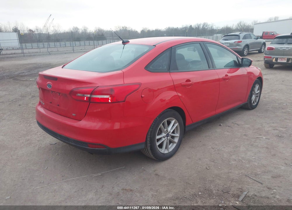 2017 FORD FOCUS SE VIN: 1FADP3F26HL215129