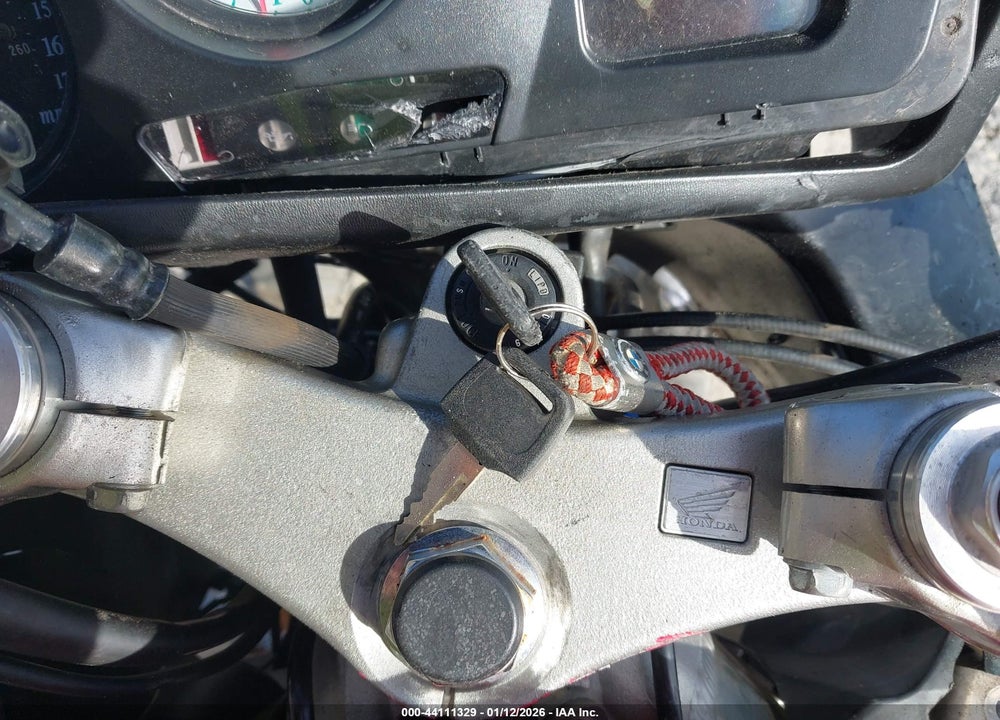 1998 HONDA VFR800 F1 VIN: JH2RC4600WM002062
