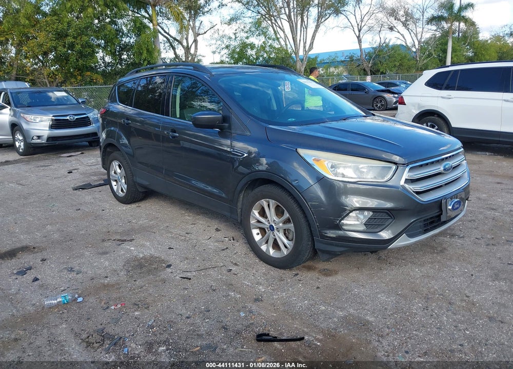 2018 FORD ESCAPE SE VIN: 1FMCU9GD8JUA15205