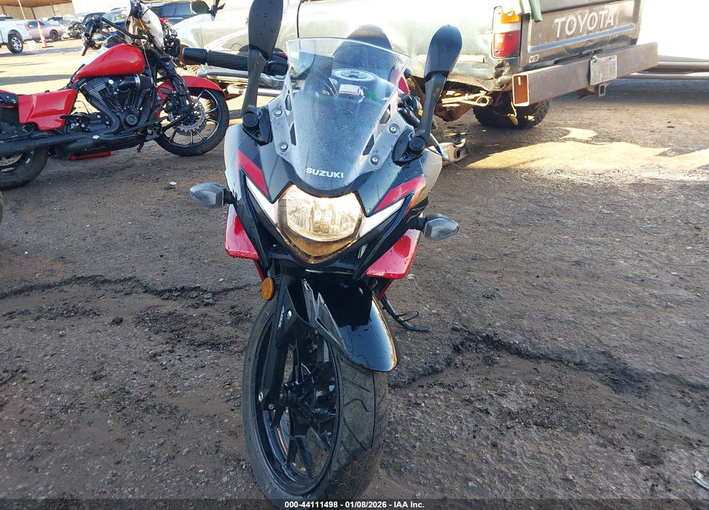 2024 SUZUKI GSX250R VIN: LC6DN11A3R1100029