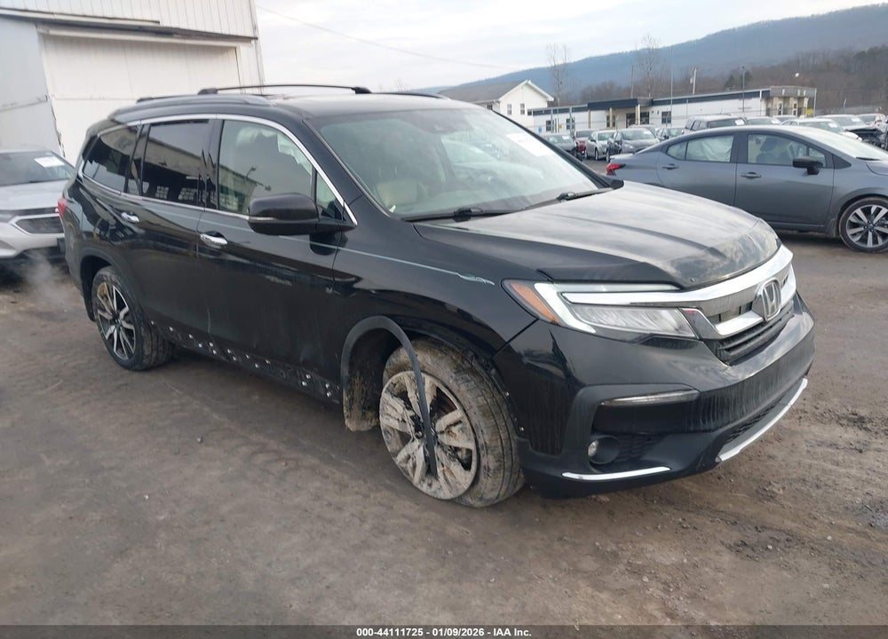 2021 HONDA PILOT AWD TOURING 8 PASSENGER VIN: 5FNYF6H91MB077927