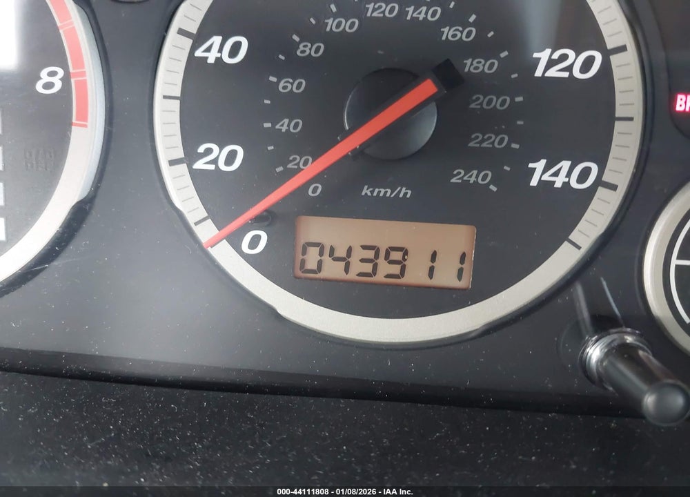 2002 HONDA CR-V LX VIN: JHLRD68552C017492