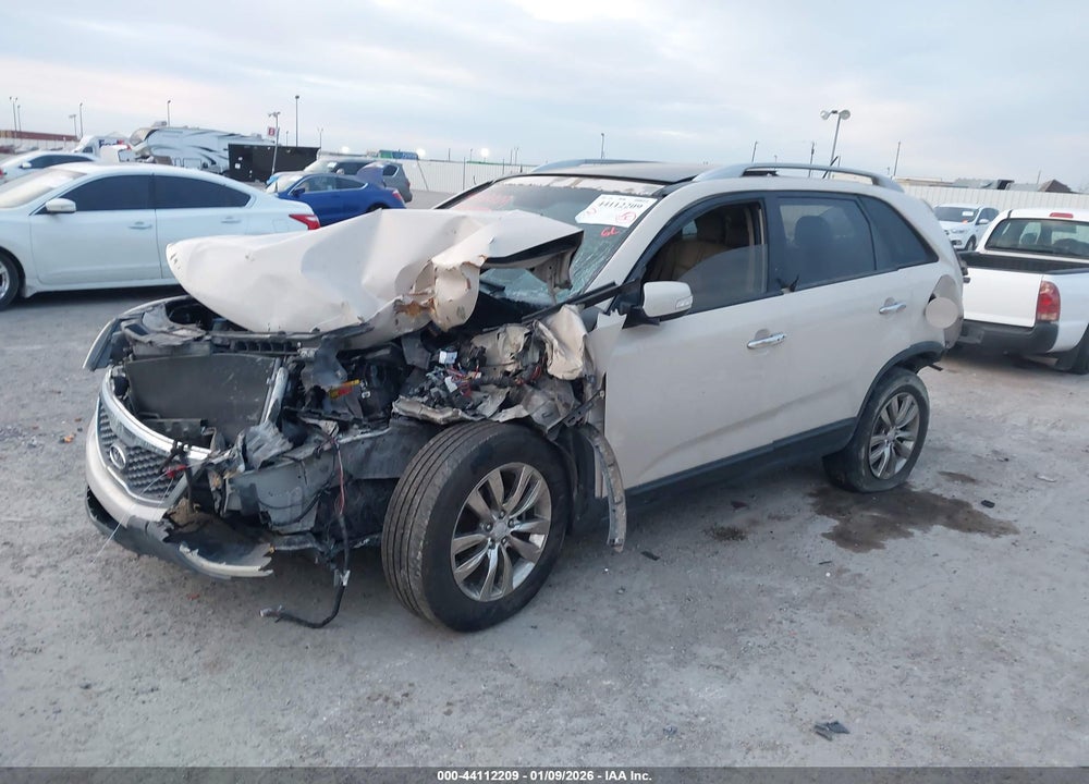 2011 KIA SORENTO EX V6 VIN: 5XYKU4A22BG034765
