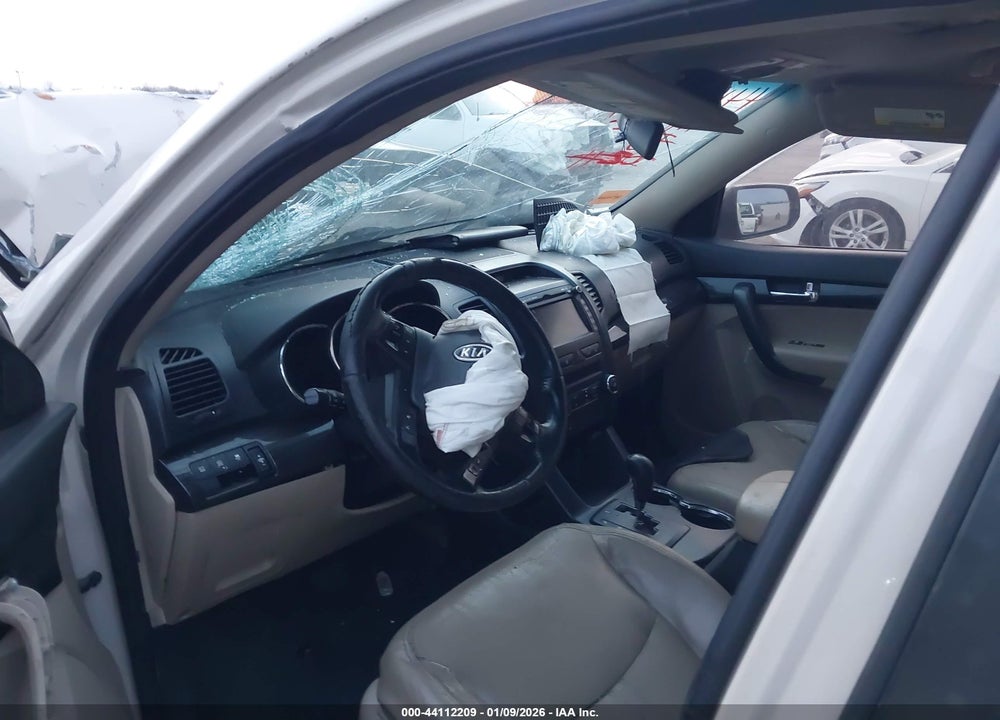 2011 KIA SORENTO EX V6 VIN: 5XYKU4A22BG034765